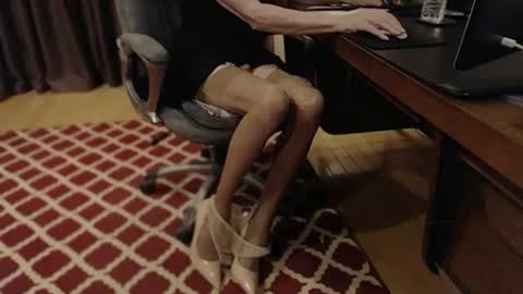 Michelle online show from November 29, 5:10 am