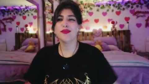 Snapshot of azaharnoor chatting on June 9, 12:11 am Azahar online show from June 9, 12:11 am