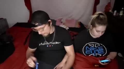 Snapshot of azazel_pyro chatting on November 3, 2:35 am azazel_pyro online show from November 3, 2:35 am