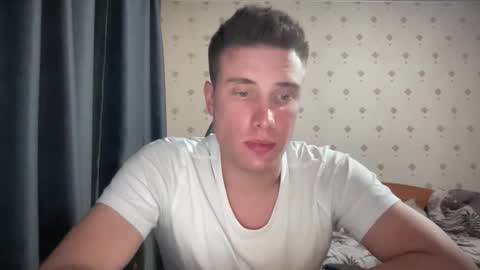Snapshot of azazelmax chatting on October 30, 9:37 pm azazelmax online show from October 30, 9:37 pm