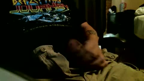 Snapshot of azjohnny chatting on November 3, 7:37 pm azjohnny online show from November 3, 7:37 pm