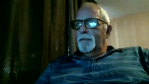 Snapshot of azjohnny chatting on November 17, 6:03 pm azjohnny online show from November 17, 6:03 pm