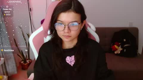 Azu  online show from March 14, 2:28 am