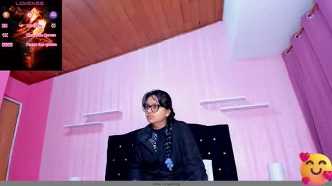 Snapshot of azul_moon chatting on September 17, 3:41 am azul_moon online show from September 17, 3:41 am