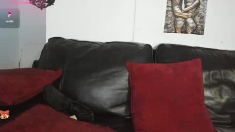 lenna online show from February 15, 11:45 pm