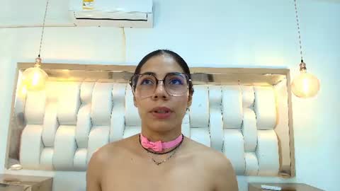 Snapshot of azulmaveric chatting on July 15, 7:52 pm AZUL online show from July 15, 7:52 pm