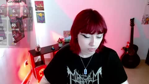 Snapshot of azumi_07 chatting on December 28, 9:51 pm Alisson online show from December 28, 9:51 pm