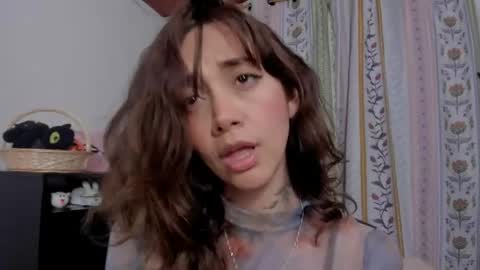 Snapshot of azumi_saan chatting on May 7, 2:39 am azumi saan online show from May 7, 2:39 am