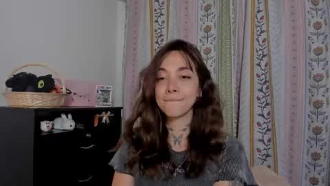 Snapshot of azumi_saan chatting on May 13, 2:53 am azumi saan online show from May 13, 2:53 am