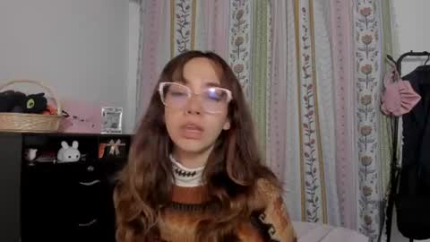 Snapshot of azumi_saan chatting on June 16, 3:31 am azumi saan online show from June 16, 3:31 am