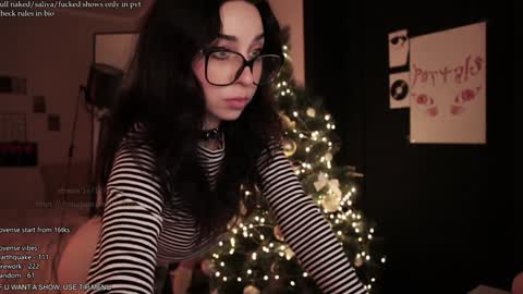 Snapshot of b0pppo chatting on December 14, 7:25 pm your fuckdoll  sub girl  MORE ME  online show from December 14, 7:25 pm