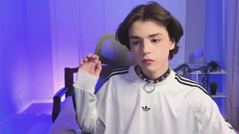 Elios online show from January 3, 6:35 pm