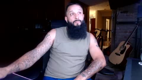 Snapshot of b713htx chatting on July 14, 6:07 am Miguel online show from July 14, 6:07 am