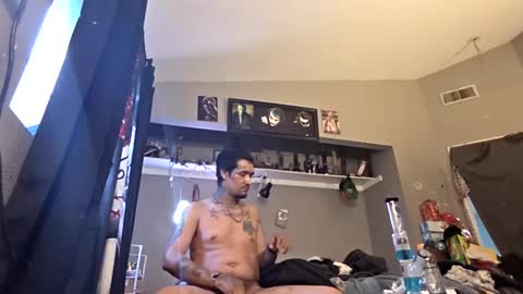 Snapshot of b_ill6669 chatting on September 19, 2:07 pm bill9and1half online show from September 19, 2:07 pm