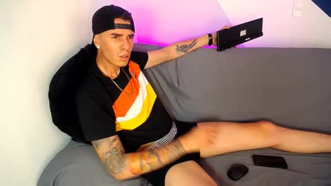 baan9 online show from February 1, 2:45 pm