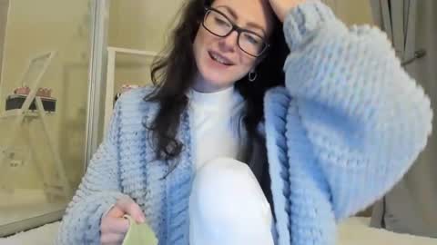 babby_jewel online show from February 21, 11:11 am