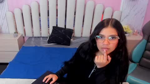 Snapshot of babe_vennus chatting on April 24, 4:42 pm Venus online show from April 24, 4:42 pm