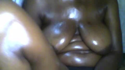 Snapshot of babedall chatting on June 21, 12:02 am babedall online show from June 21, 12:02 am