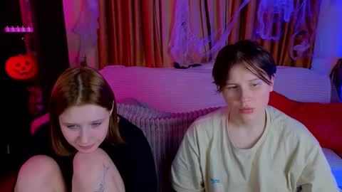 Snapshot of babees_eva chatting on October 29, 7:37 pm Sweety Eva online show from October 29, 7:37 pm