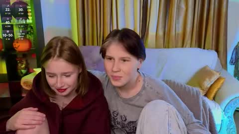 Snapshot of babees_eva chatting on November 19, 7:14 pm Sweety Eva online show from November 19, 7:14 pm