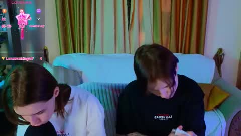 Snapshot of babees_eva chatting on December 20, 11:17 am Sweety Eva online show from December 20, 11:17 am