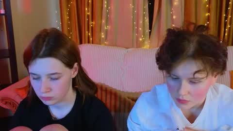 Snapshot of babees_eva chatting on December 22, 4:48 pm Sweety Eva online show from December 22, 4:48 pm