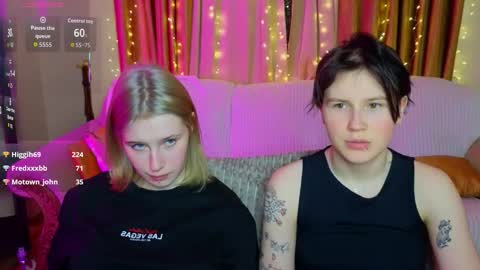 Snapshot of babees_eva chatting on January 5, 5:27 pm Sweety Eva online show from January 5, 5:27 pm