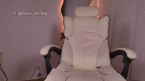 Snapshot of babepeach chatting on July 1, 1:18 am adara sterling online show from July 1, 1:18 am
