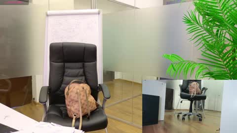 Olivia and Lexi online show from March 10, 8:15 am