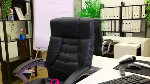 Olivia and Lexi online show from October 16, 4:57 am