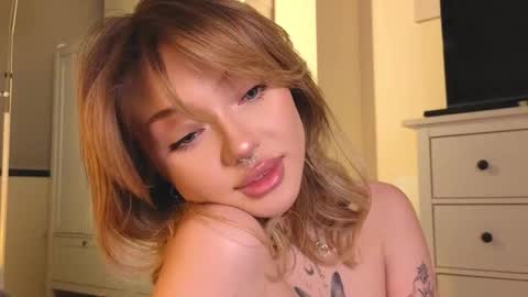 bb adele  online show from February 26, 8:44 pm