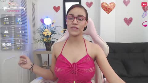 salome online show from December 10, 6:38 pm