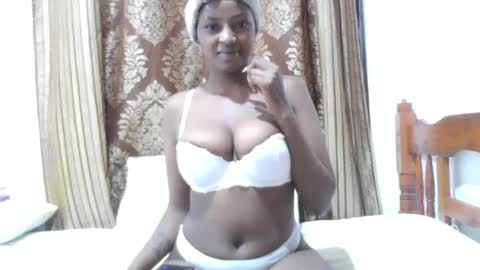 Snapshot of baby_booby chatting on July 25, 8:06 pm baby_booby online show from July 25, 8:06 pm