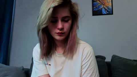 Snapshot of baby_claude chatting on June 25, 4:45 am Kate online show from June 25, 4:45 am