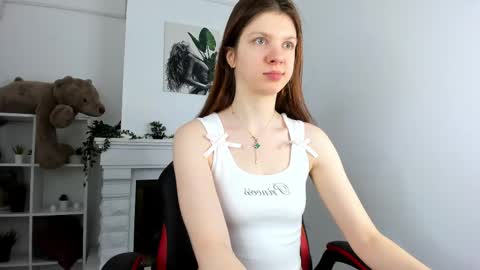 Evalena maybe just Eva online show from March 11, 9:02 am