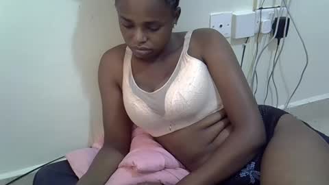 Snapshot of baby_fayyan chatting on February 24, 4:05 am baby_fayyan online show from February 24, 4:05 am