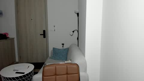 Call me baby  real name Eva   online show from February 2, 2:56 pm