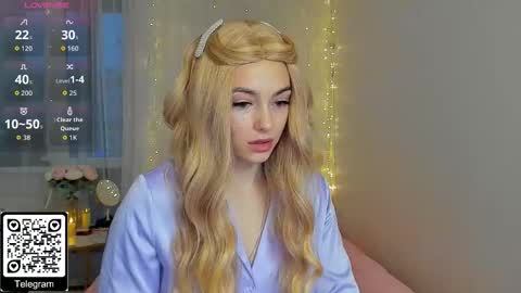 Elizabeth online show from December 20, 1:18 pm