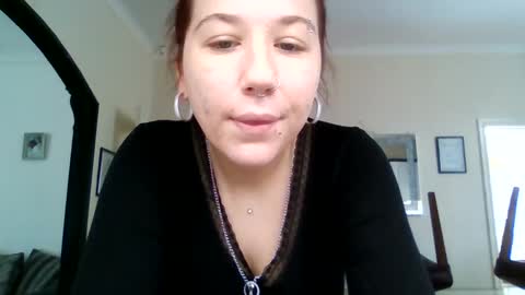 Snapshot of baby_girls2224 chatting on February 18, 9:05 am baby_girls2224 online show from February 18, 9:05 am