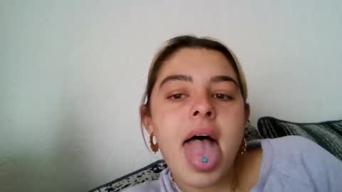 Snapshot of baby_girls2224 chatting on February 26, 12:15 pm baby_girls2224 online show from February 26, 12:15 pm