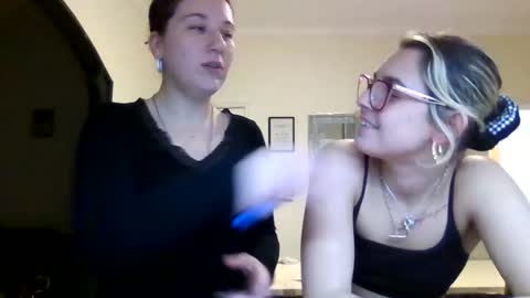 Snapshot of baby_girls2224 chatting on February 28, 8:10 pm baby_girls2224 online show from February 28, 8:10 pm