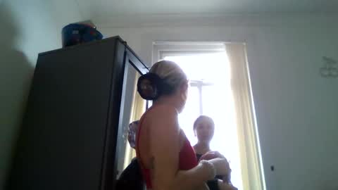 Snapshot of baby_girls2224 chatting on March 4, 9:15 am baby_girls2224 online show from March 4, 9:15 am