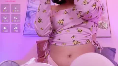 Snapshot of baby_june1 chatting on July 6, 4:31 am Baby june online show from July 6, 4:31 am