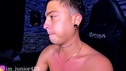 Junior       Independent Model online show from September 14, 2:44 am