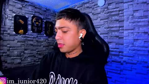 Junior       Independent Model online show from September 20, 4:24 am