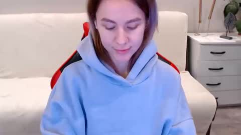 baby_kitte online show from January 13, 3:23 am