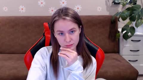 baby_kitte online show from March 11, 4:43 am