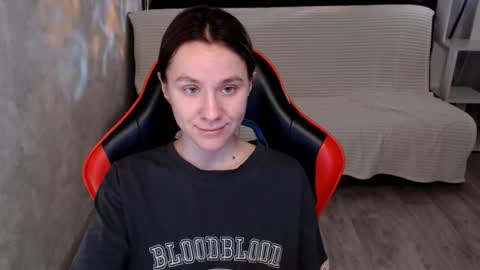 baby_kitte online show from December 2, 3:12 am