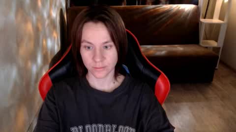 baby_kitte online show from December 18, 3:12 am