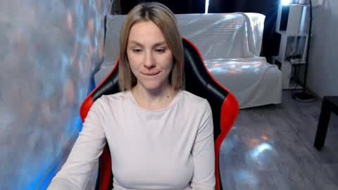 baby_kitte online show from March 2, 5:08 am